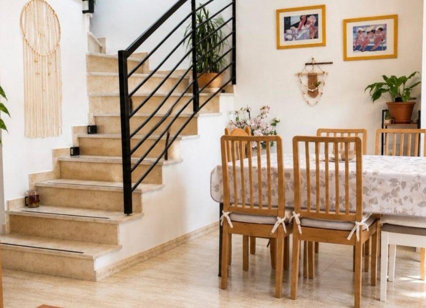 Resale - apartment -
Orihuela Costa - Villamartín