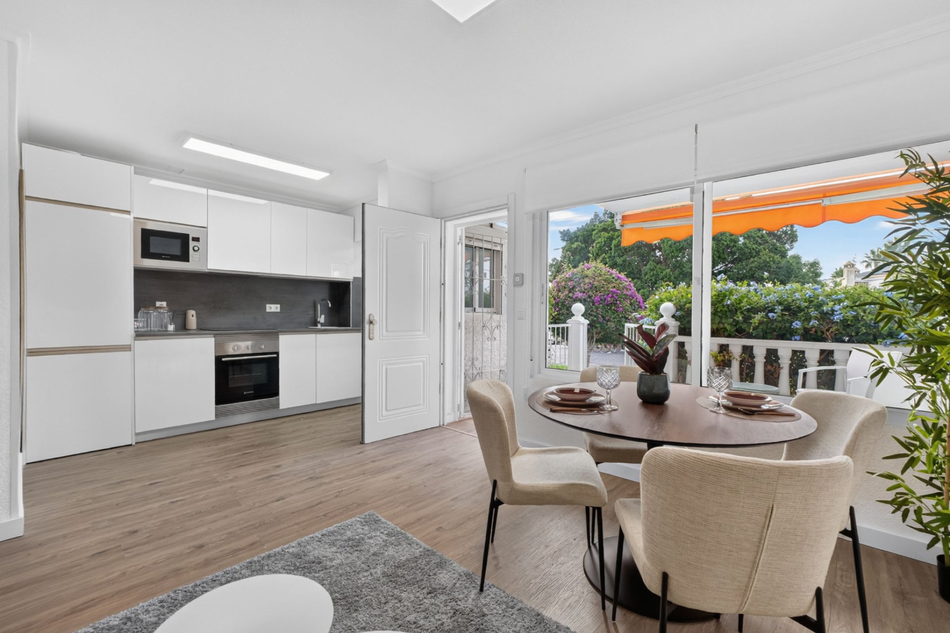 Resale - apartment -
Orihuela Costa - Villamartín
