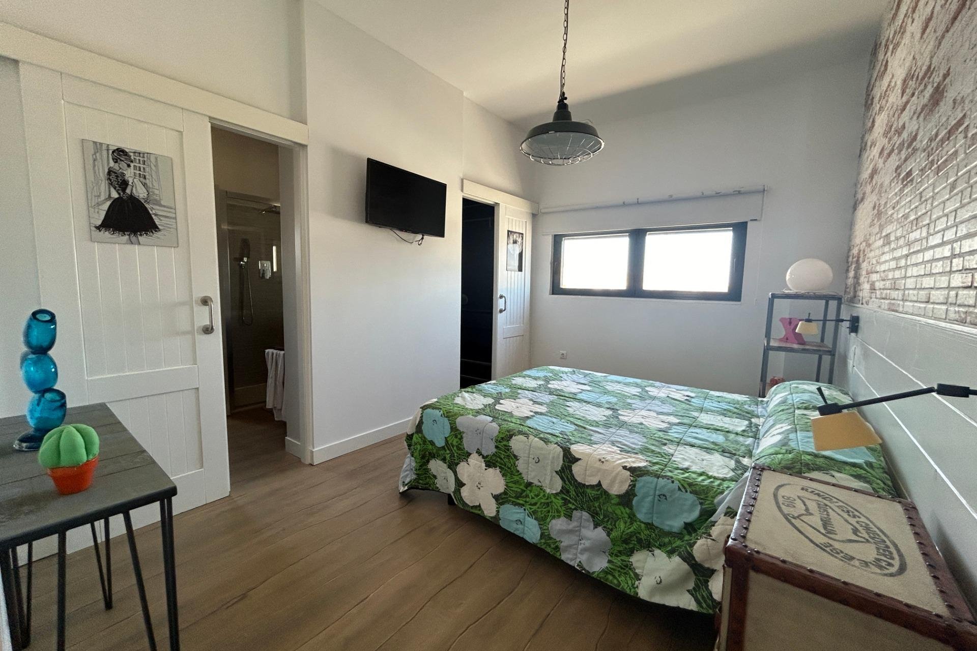 Resale - apartment -
Santa Pola - Gran Alacant