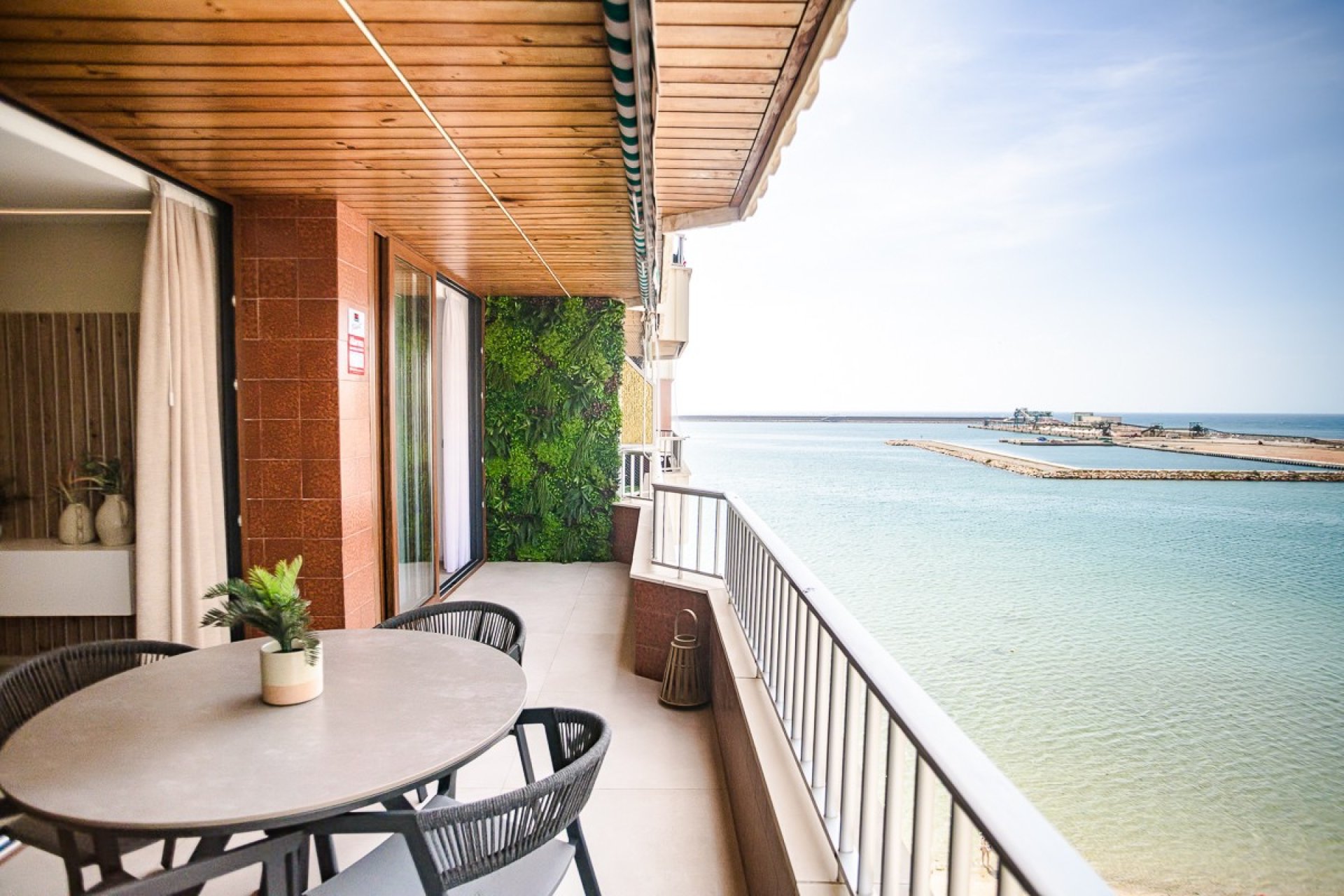 Resale - apartment -
Torrevieja - Acequion