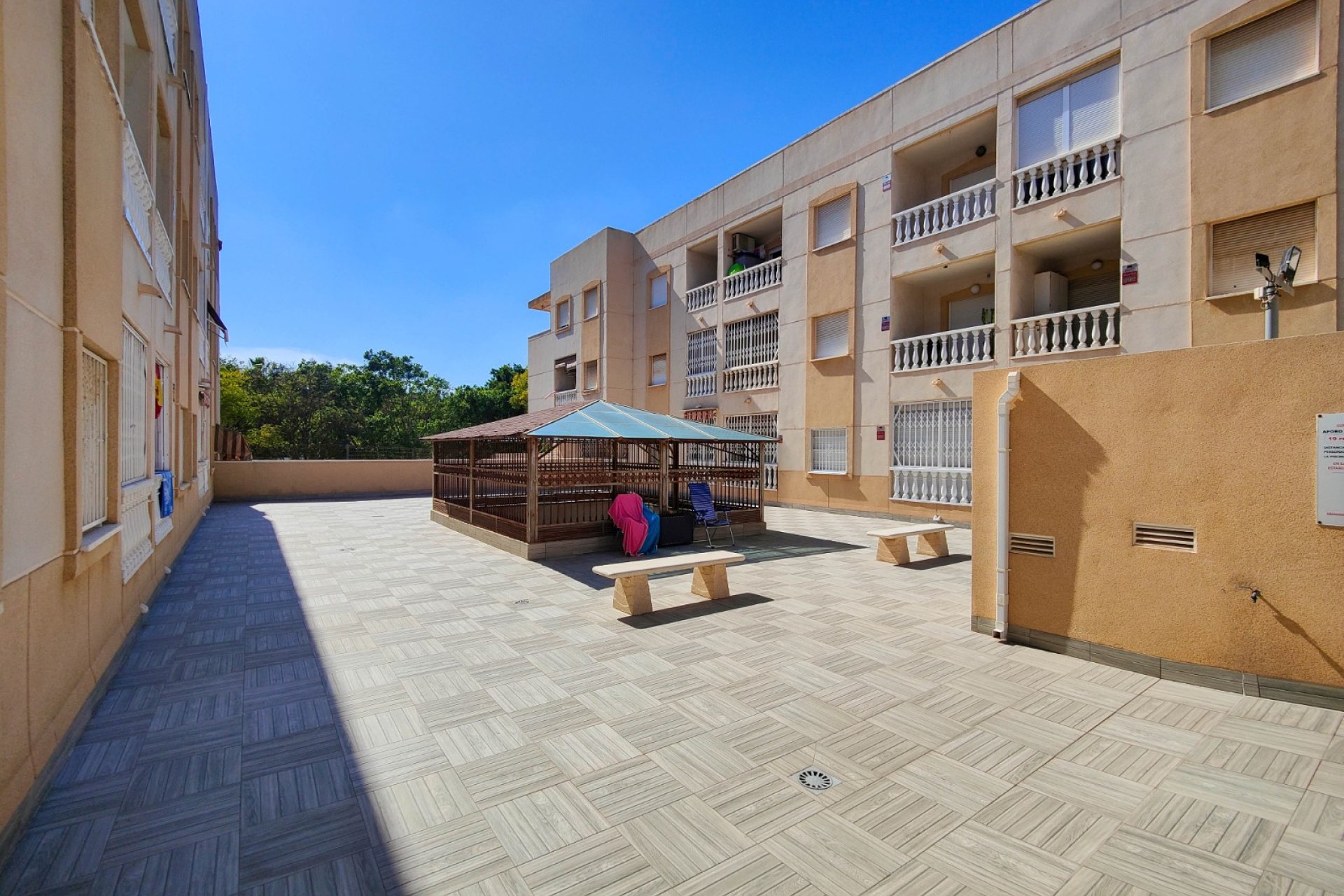 Resale - apartment -
Torrevieja - Antonio Machado