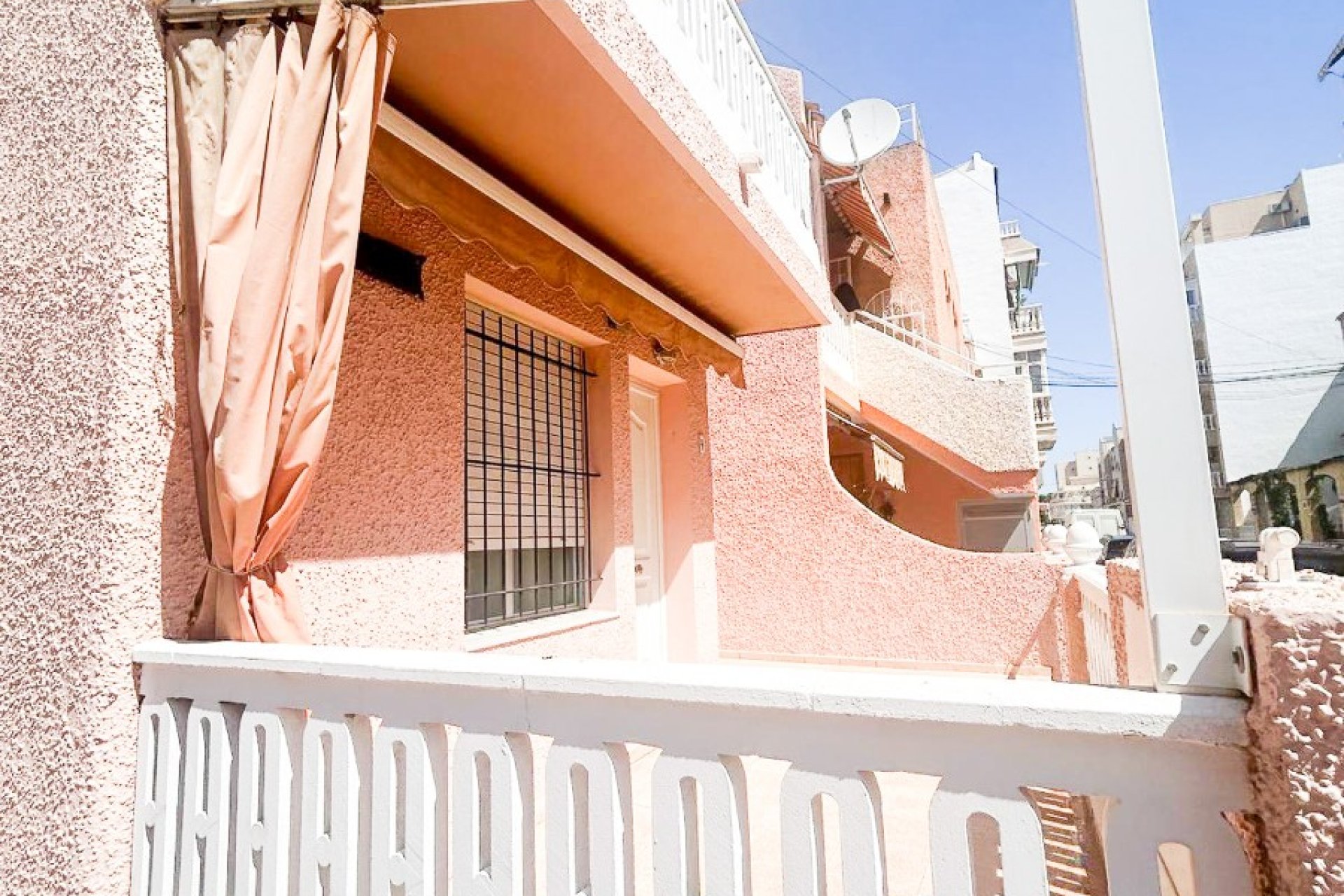 Resale - apartment -
Torrevieja - Center