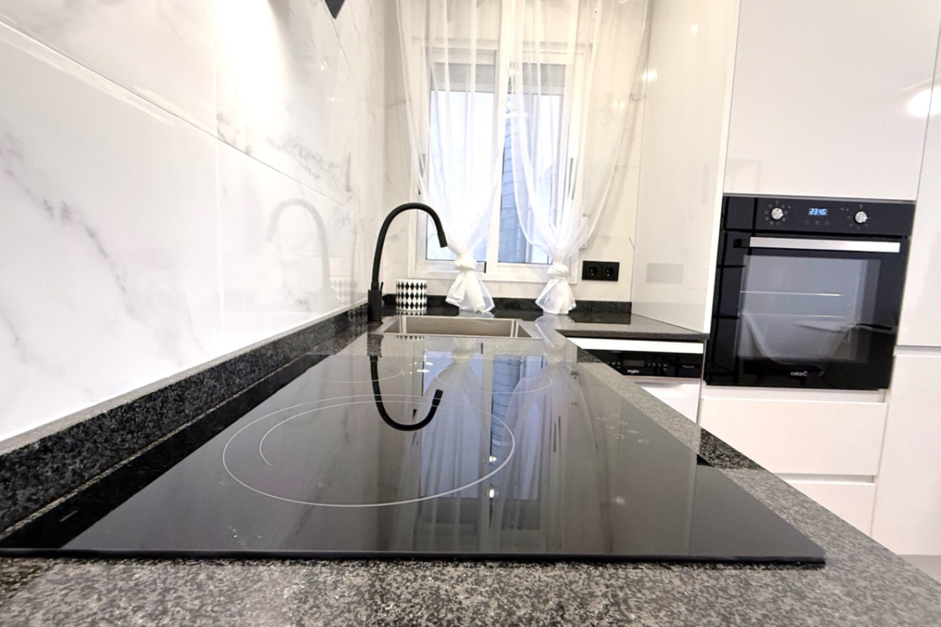 Resale - apartment -
Torrevieja - Costa Blanca