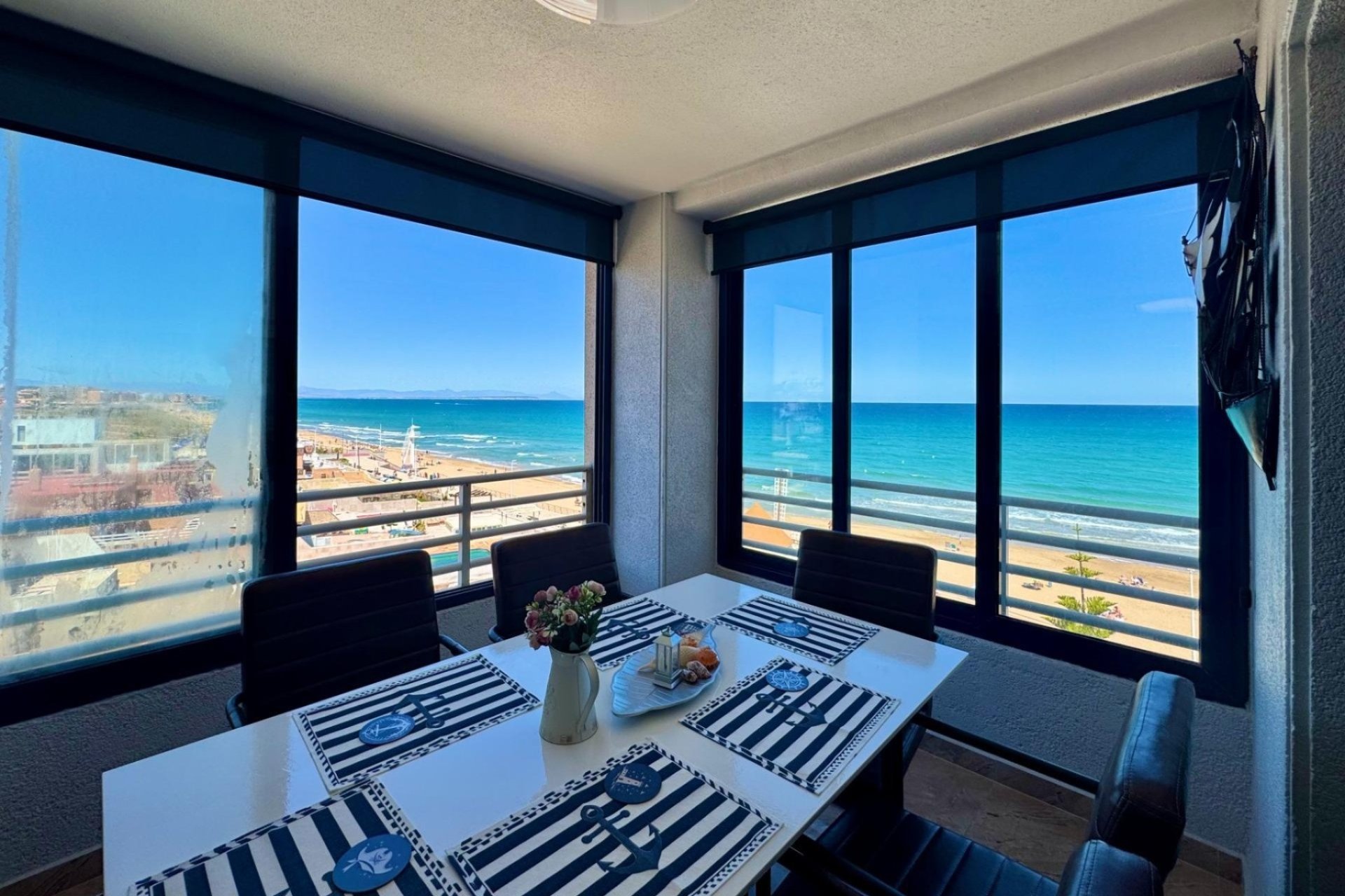 Resale - apartment -
Torrevieja - La Mata