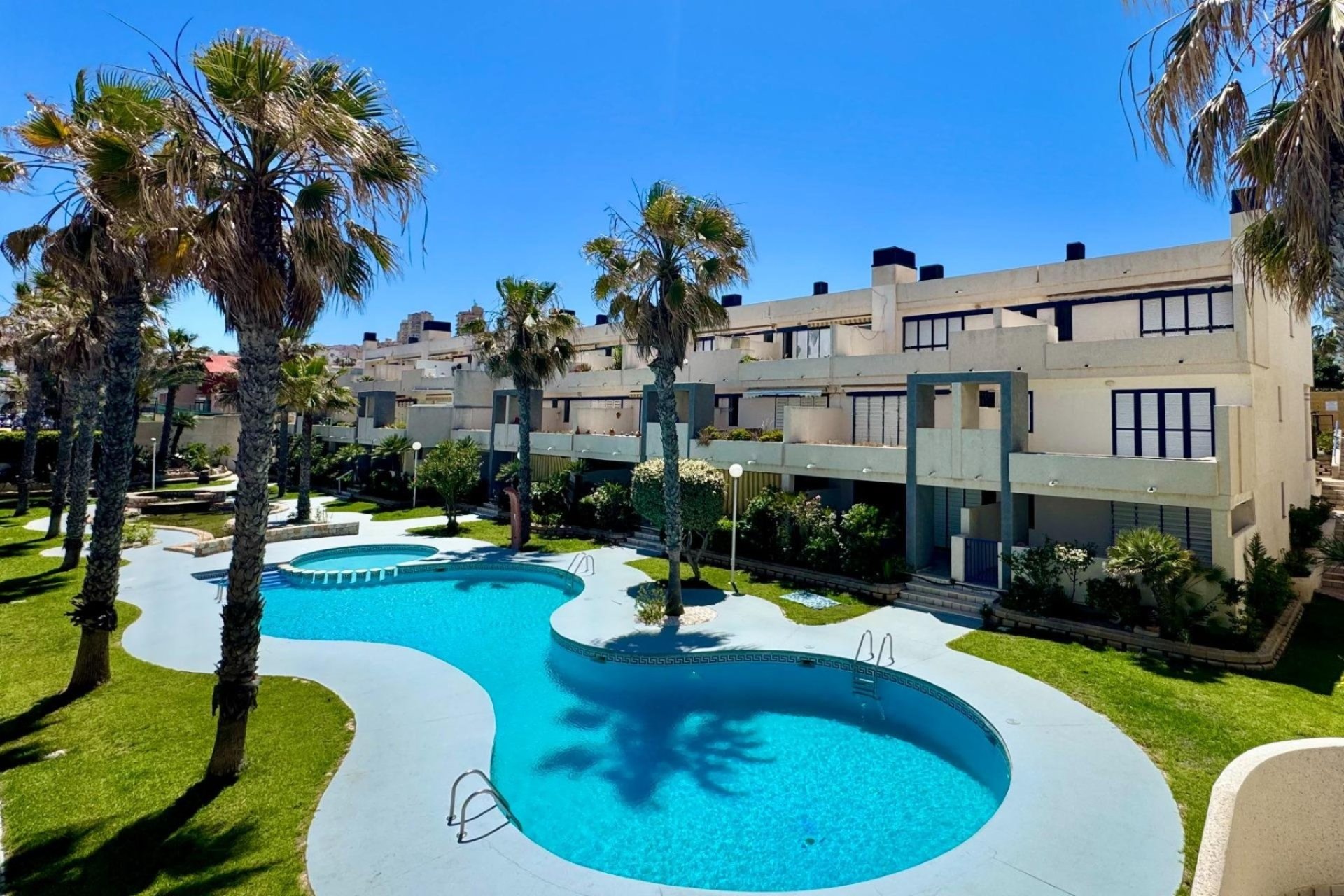 Resale - apartment -
Torrevieja - La Mata