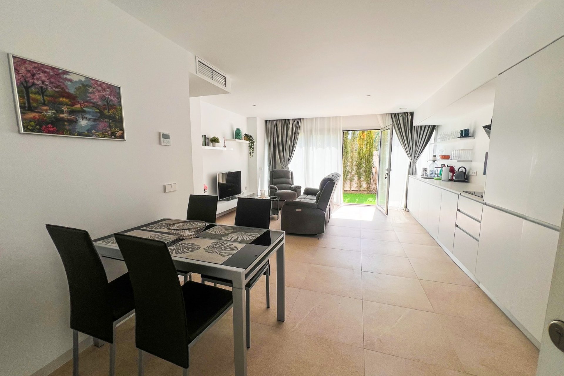 Resale - apartment -
Torrevieja - Los Balcones