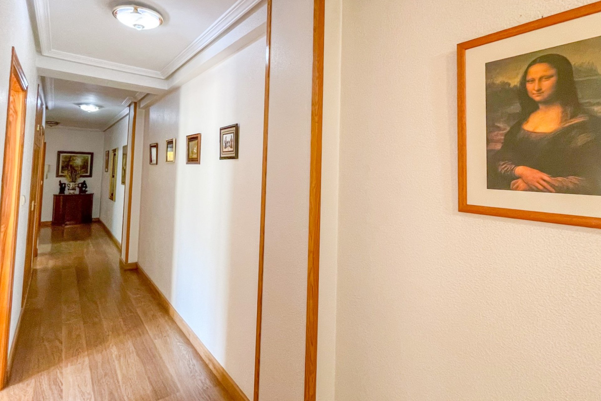 Resale - apartment -
Torrevieja - Playa Los Naufragos