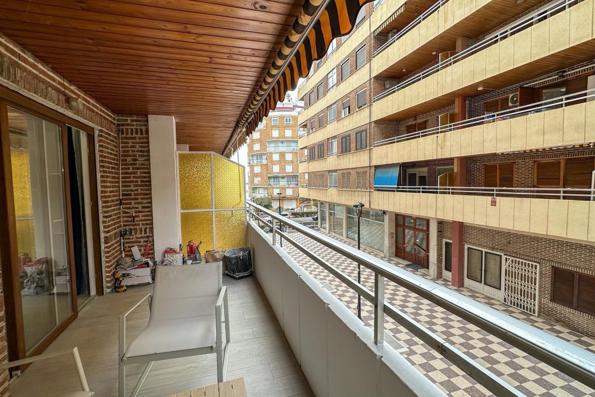 Resale - apartment -
Torrevieja - Playa Los Naufragos
