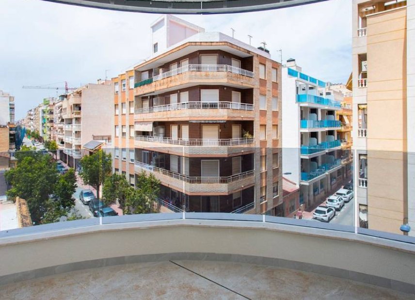 Resale - apartment -
Torrevieja