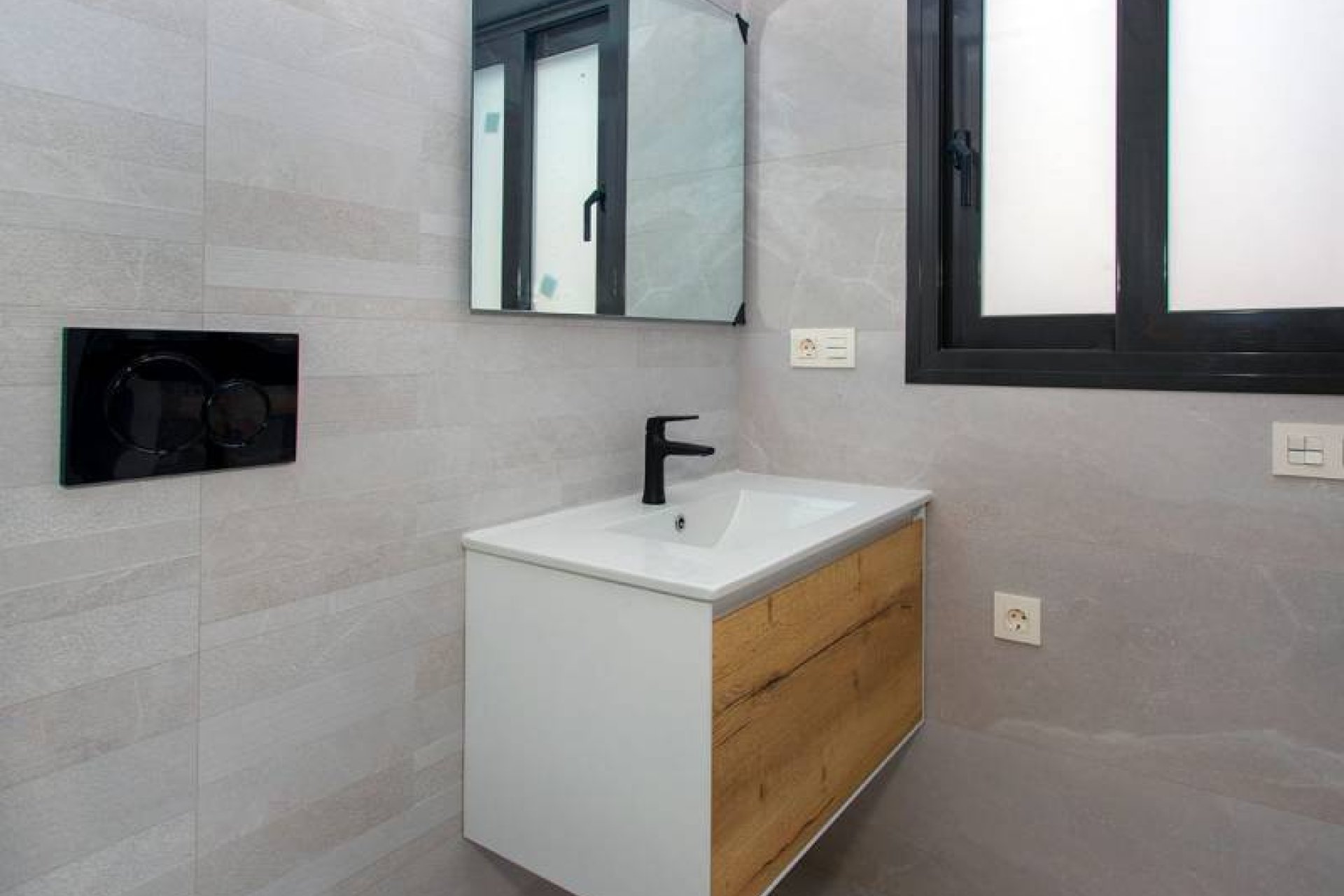 Resale - apartment -
Torrevieja