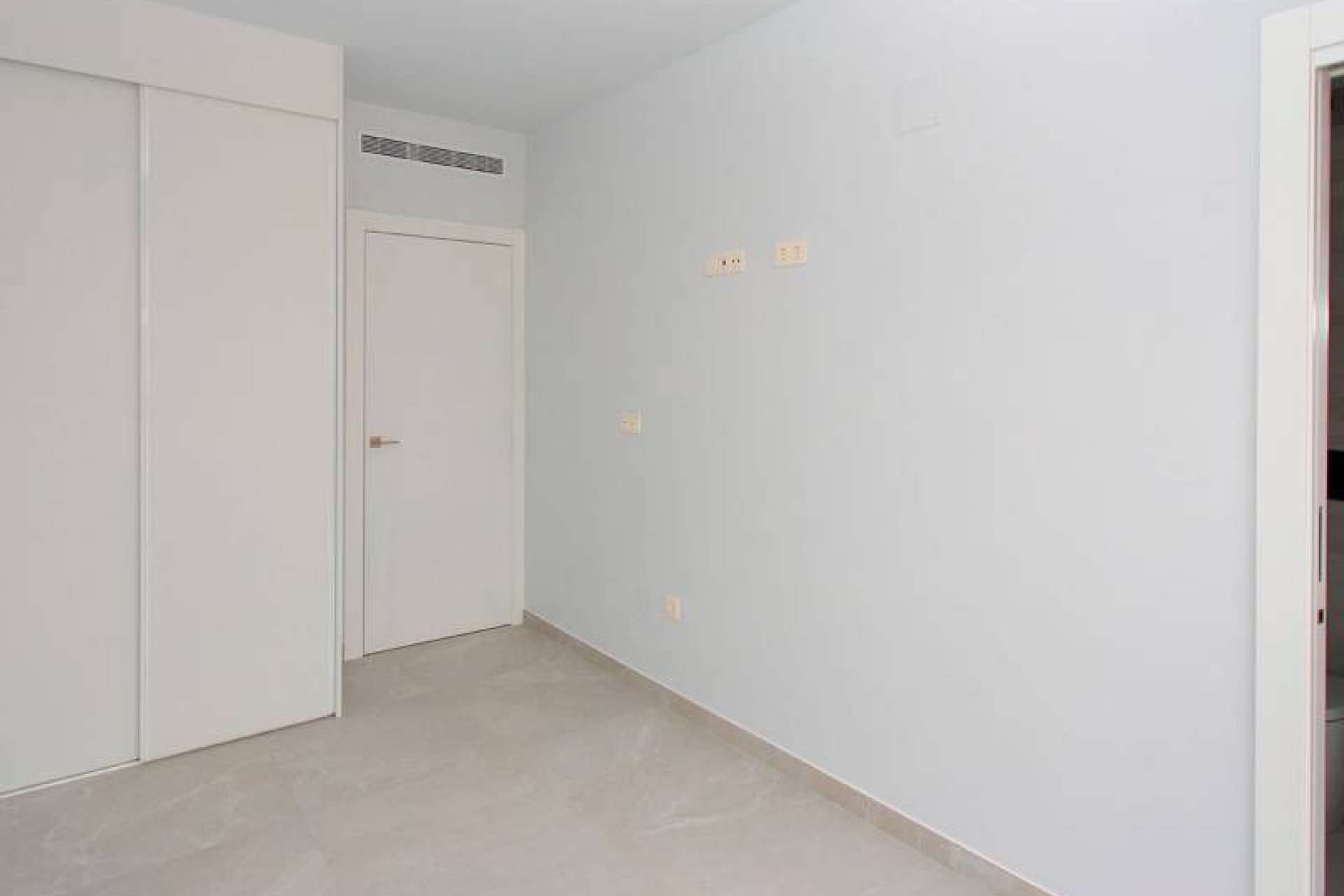 Resale - apartment -
Torrevieja