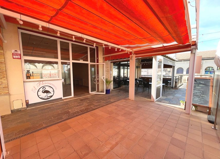 Resale - Commercial -
Algorfa - La finca Golf