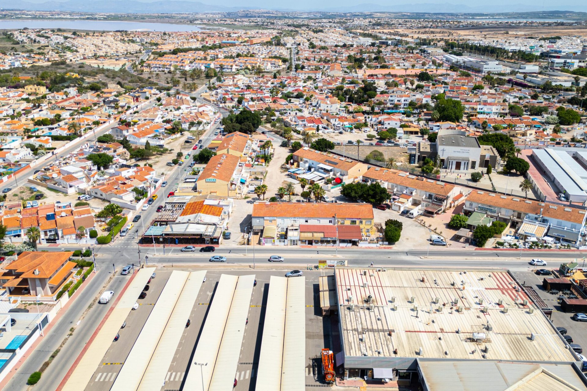 Resale - Commercial -
Torrevieja - La Siesta