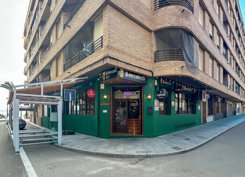 Resale - Commercial -
Torrevieja - Playa del Cura