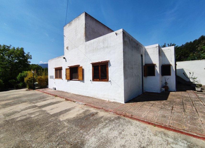 Resale - Country House -
Alcoy