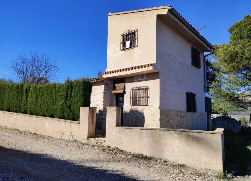 Resale - Country House -
Benifallim