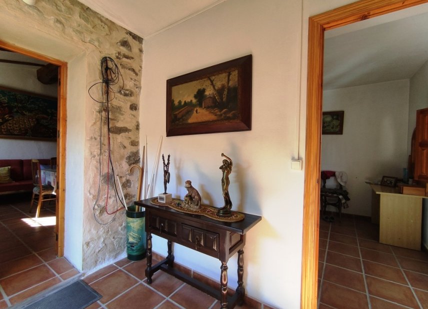 Resale - Country House -
Benifallim