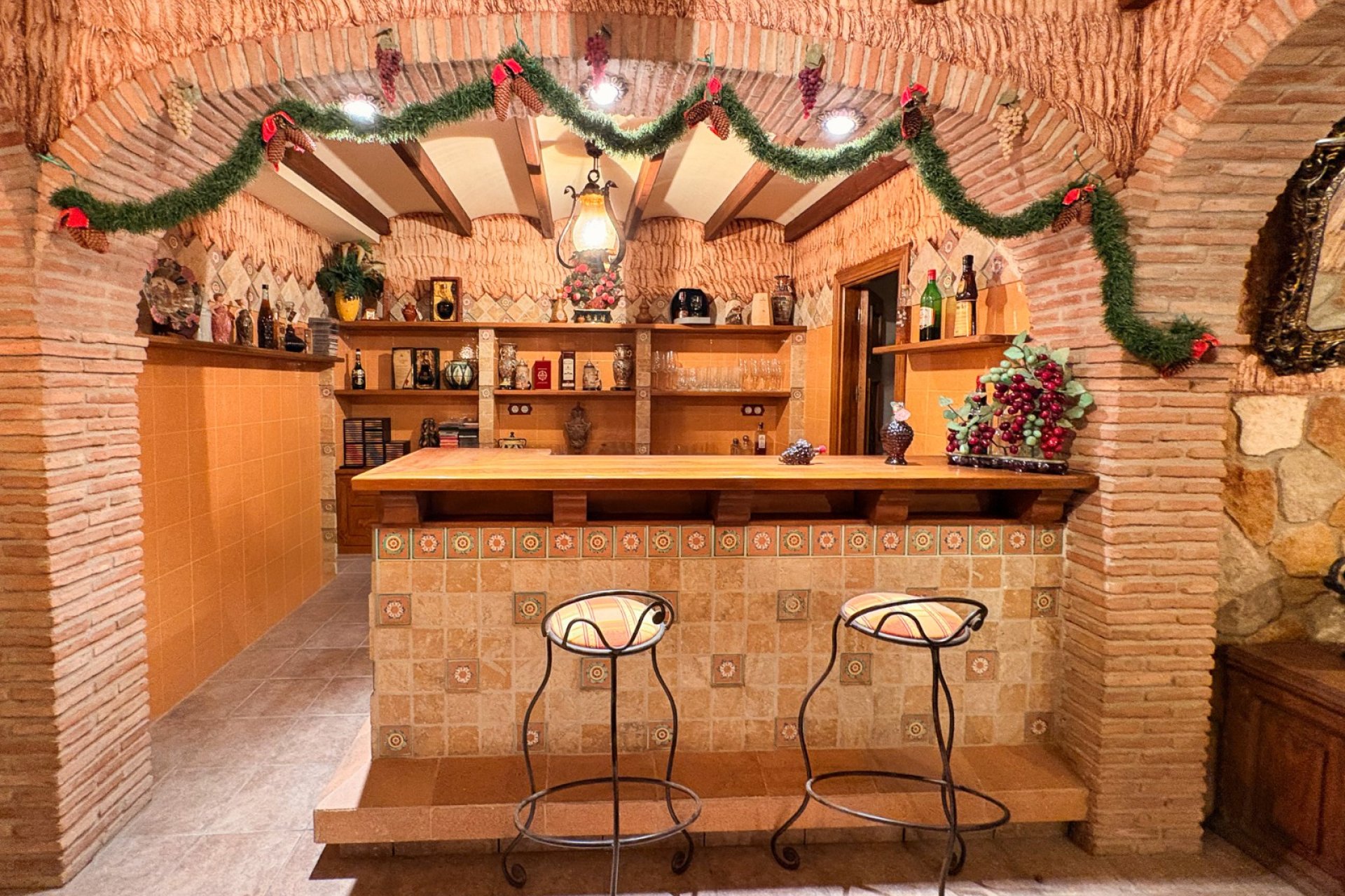 Resale - Country House -
Elche - Altzabares Alto
