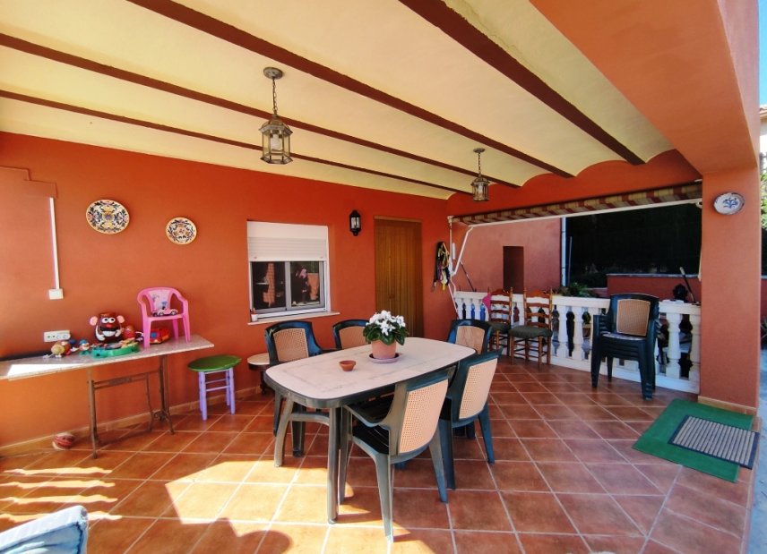 Resale - Country House -
Ontinyent
