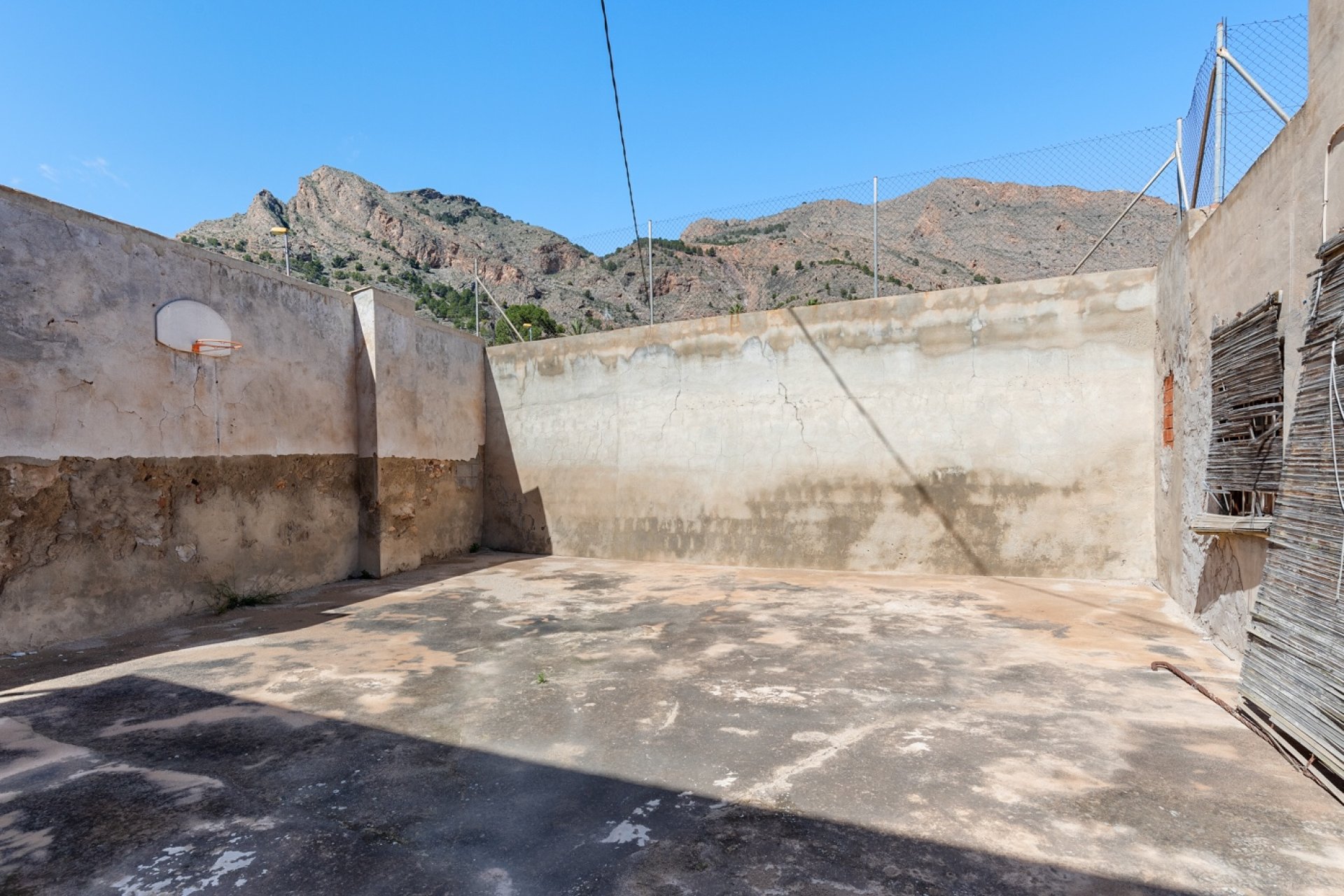 Resale - Country House -
Orihuela