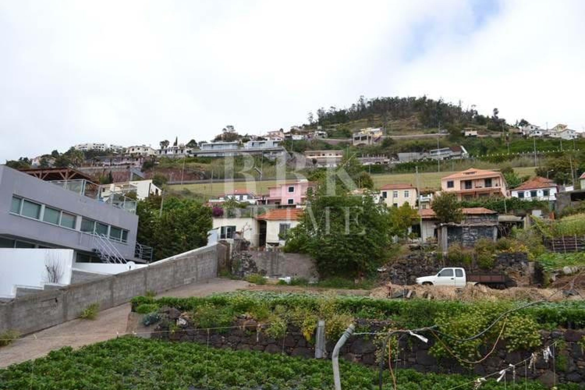 Resale - Land -
Madeira