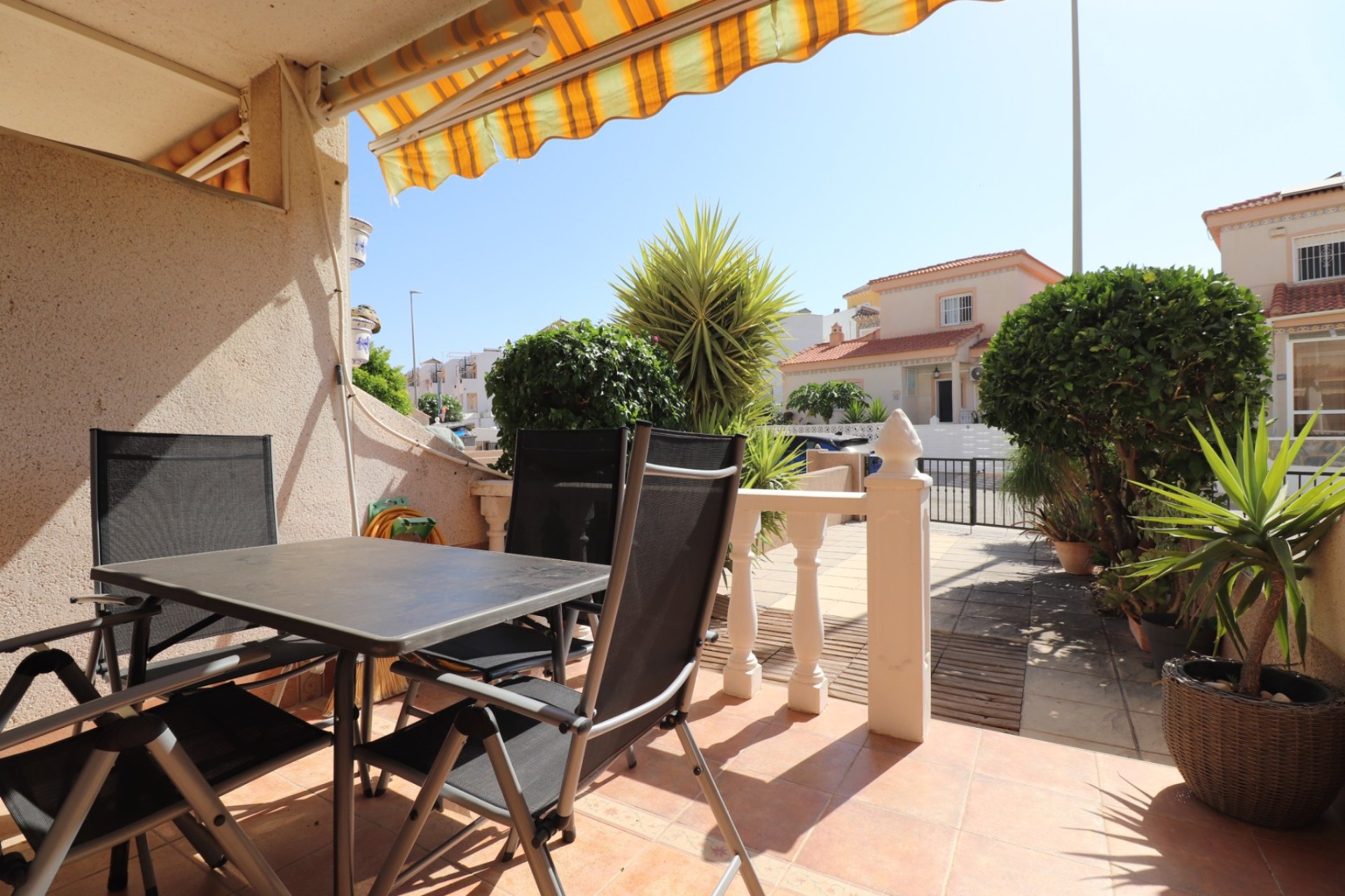 Resale - Townhouse -
Algorfa - Montemar