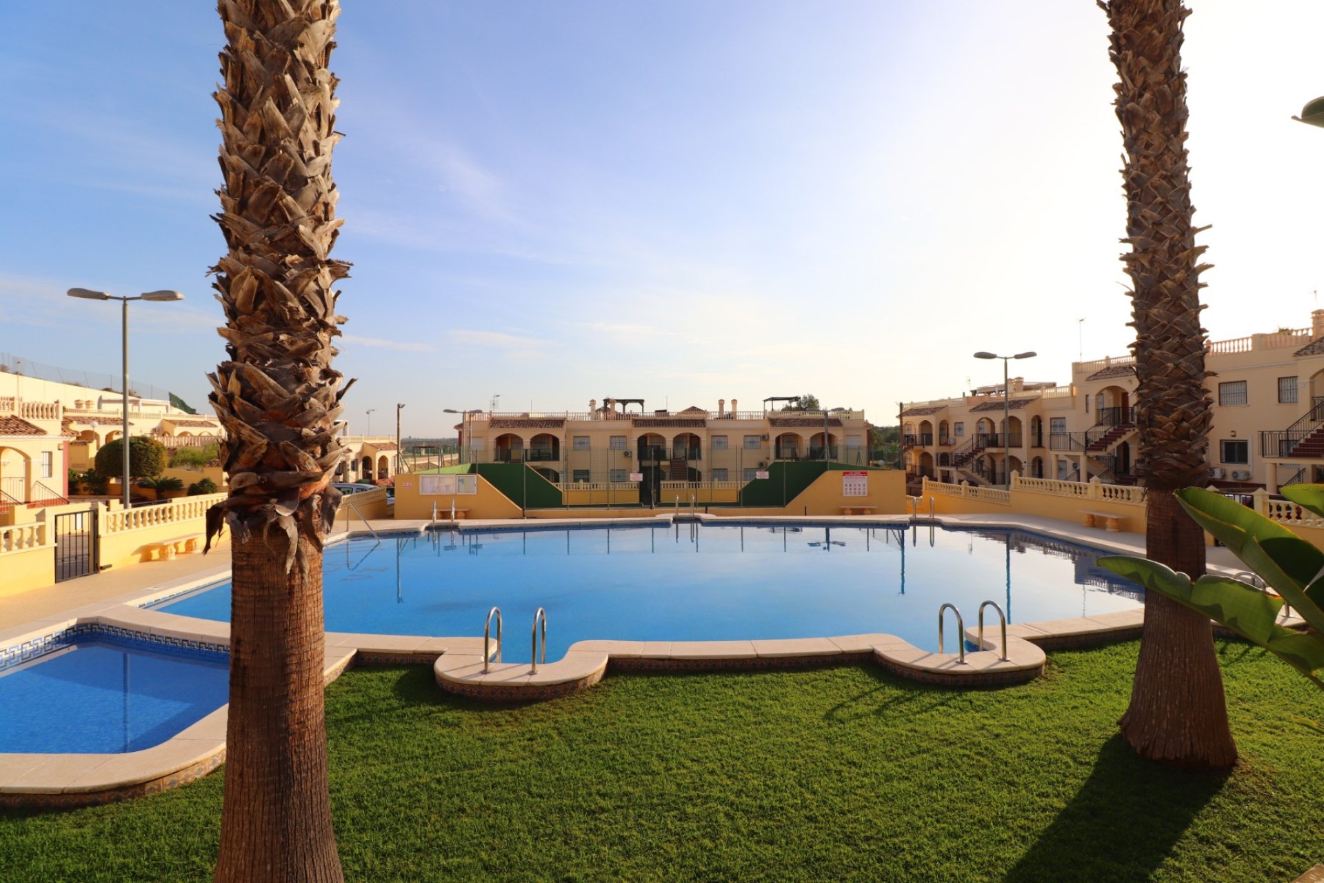 Resale - Townhouse -
Algorfa - Montemar