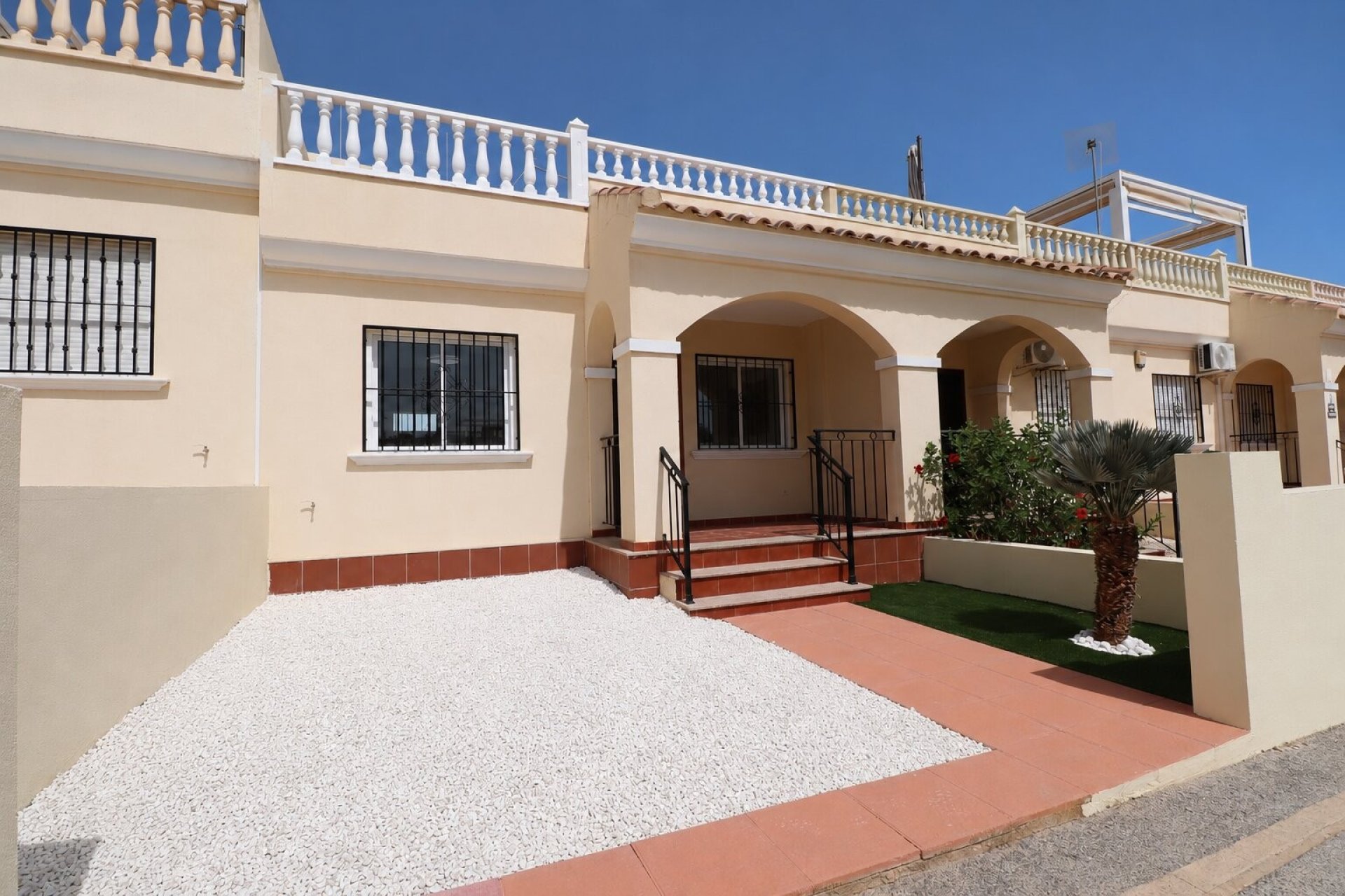 Resale - Townhouse -
Algorfa - Montemar