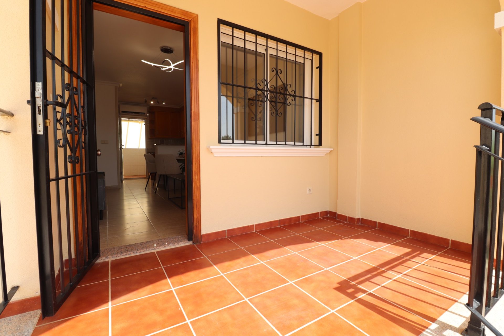 Resale - Townhouse -
Algorfa - Montemar