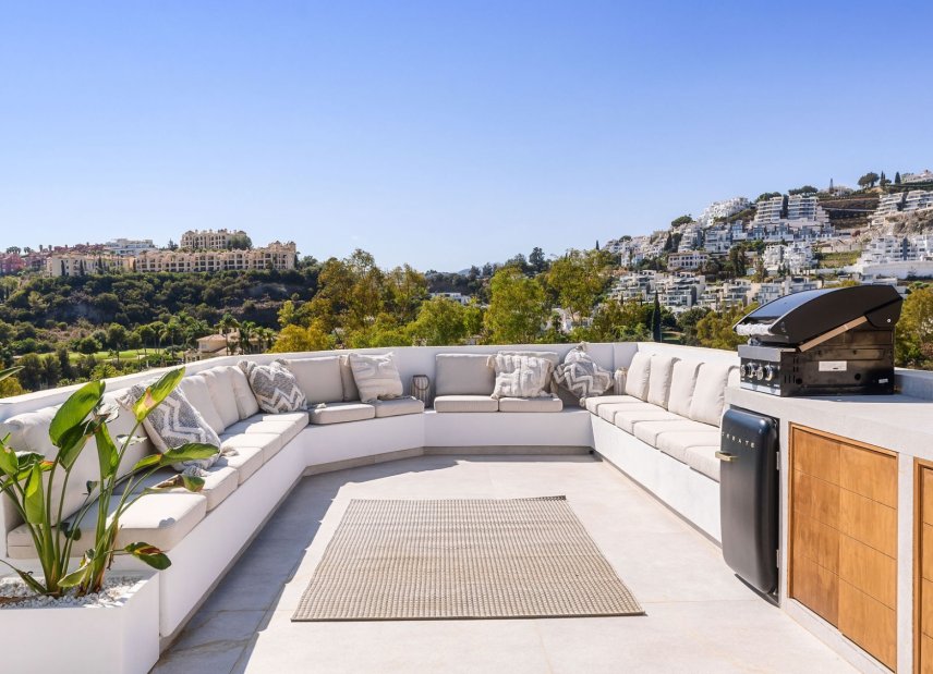 Resale - Townhouse -
Benahavis - La Quinta