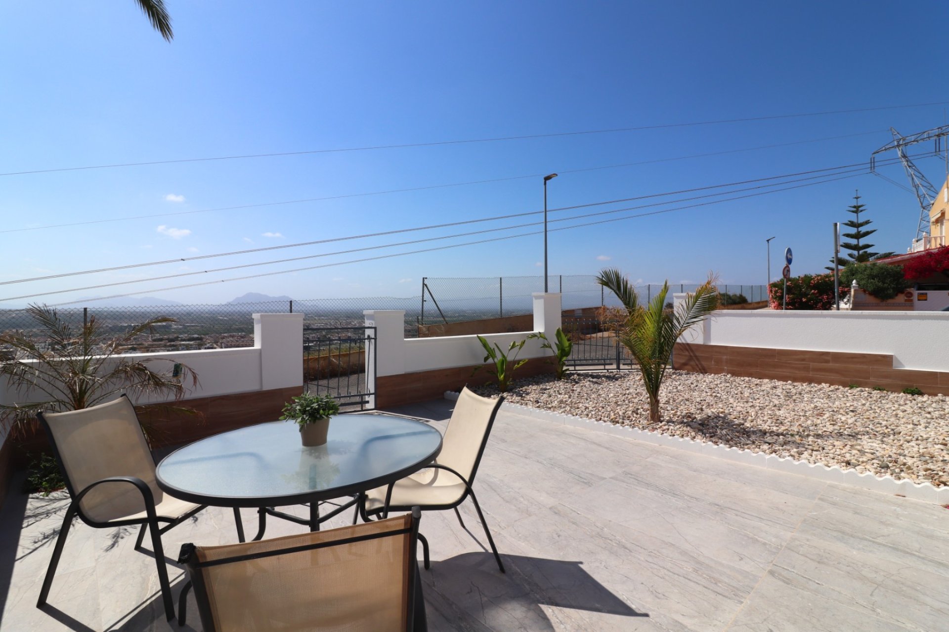 Resale - Townhouse -
Ciudad Quesada - Altos de Quesada
