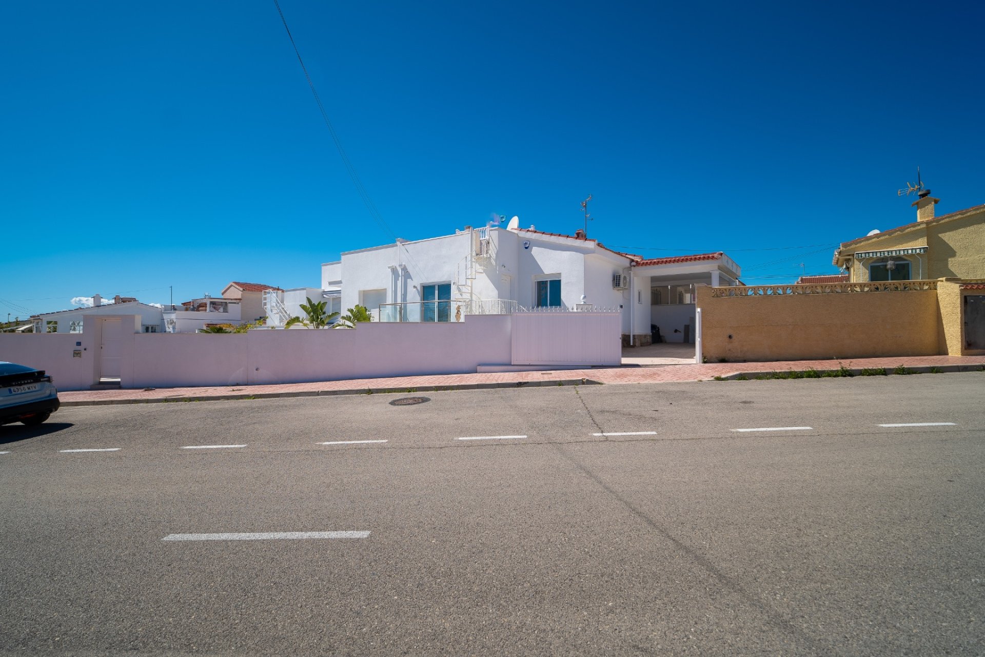 Resale - Townhouse -
Ciudad Quesada - town