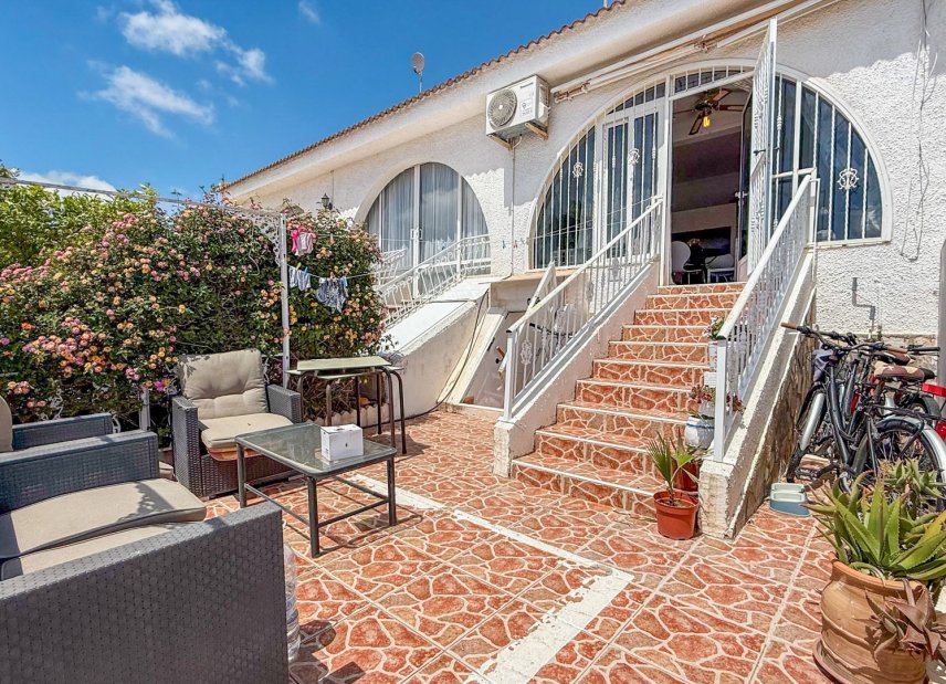 Resale - Townhouse -
Ciudad Quesada