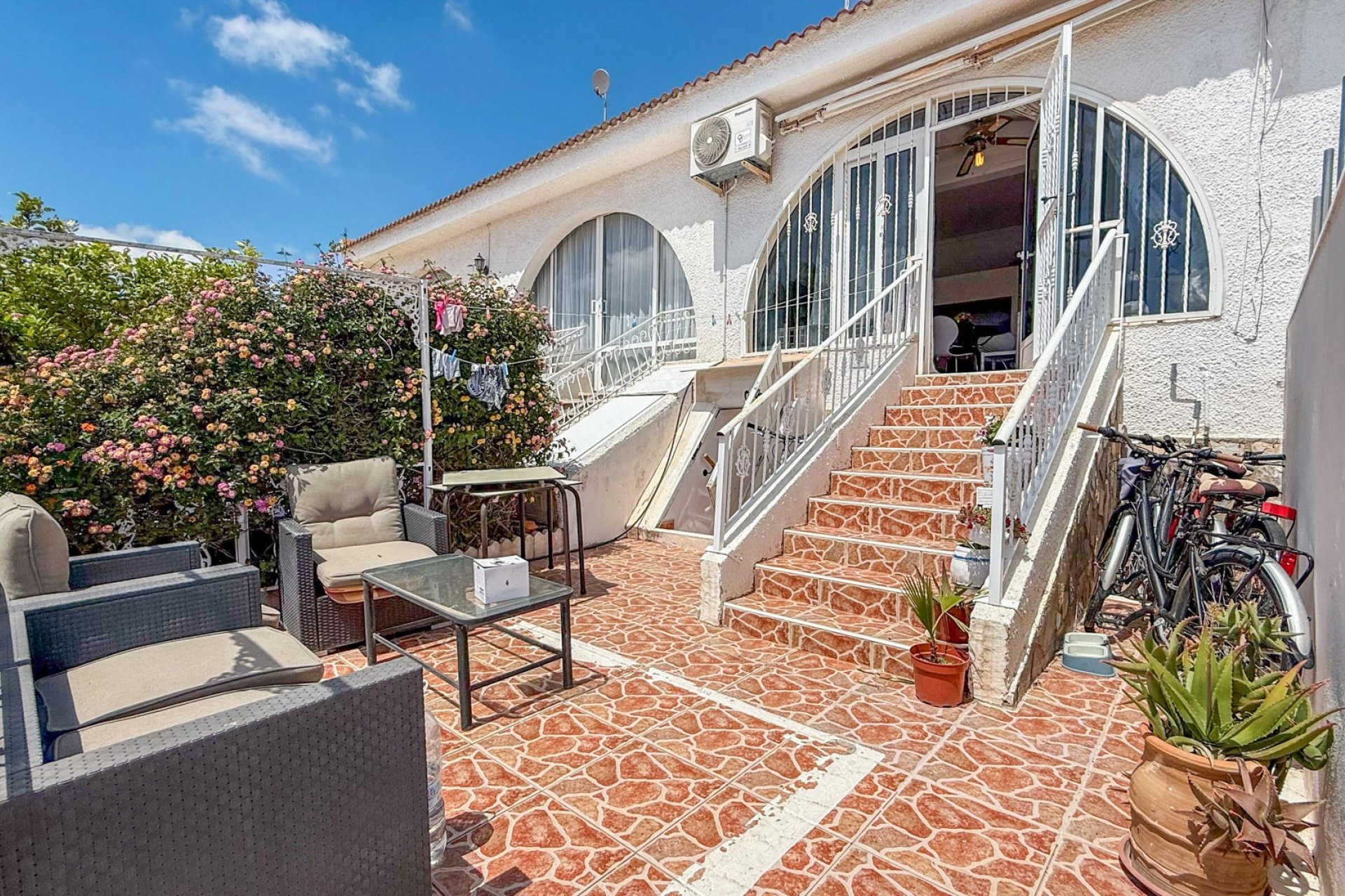 Resale - Townhouse -
Ciudad Quesada