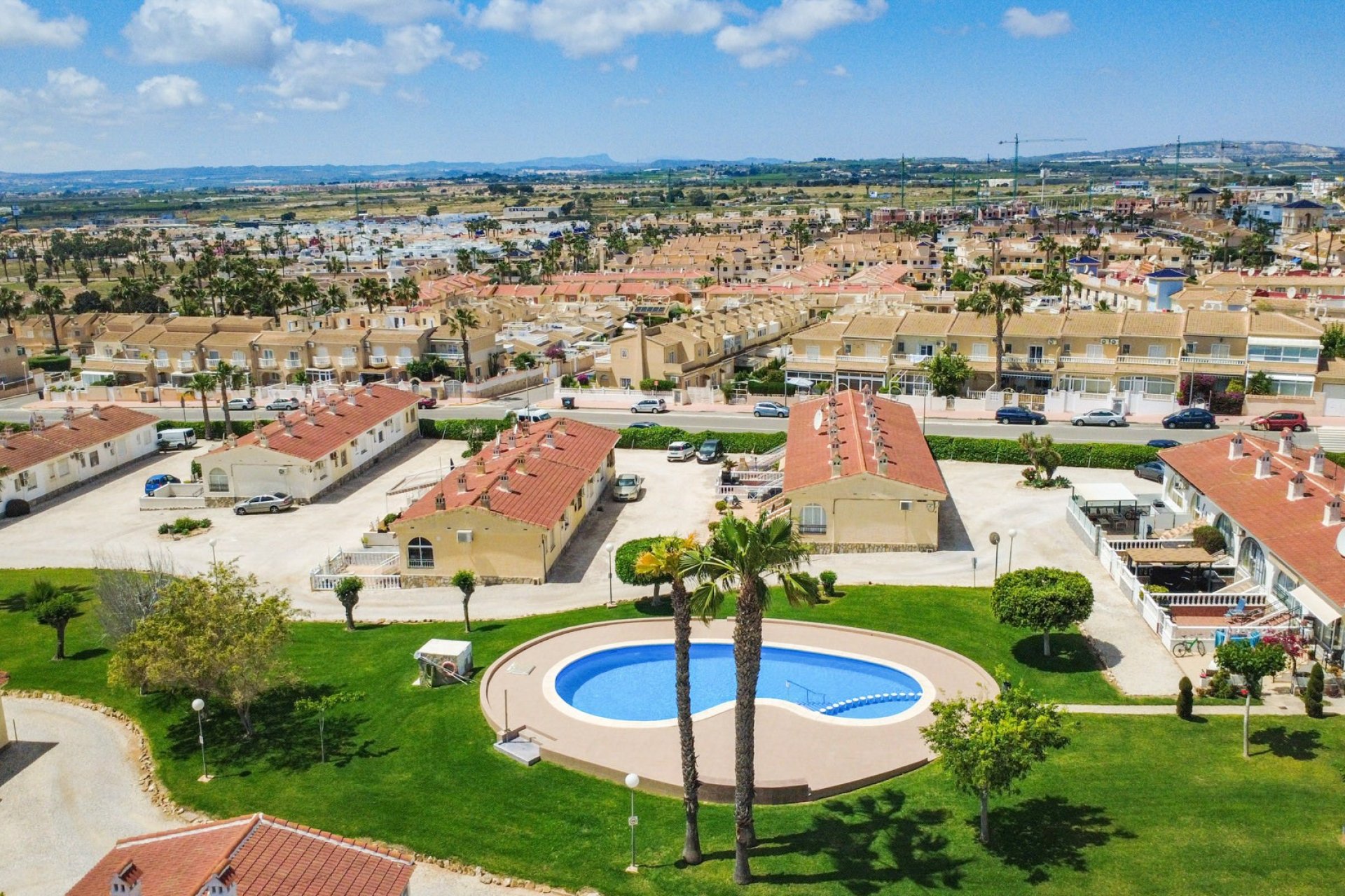 Resale - Townhouse -
Ciudad Quesada