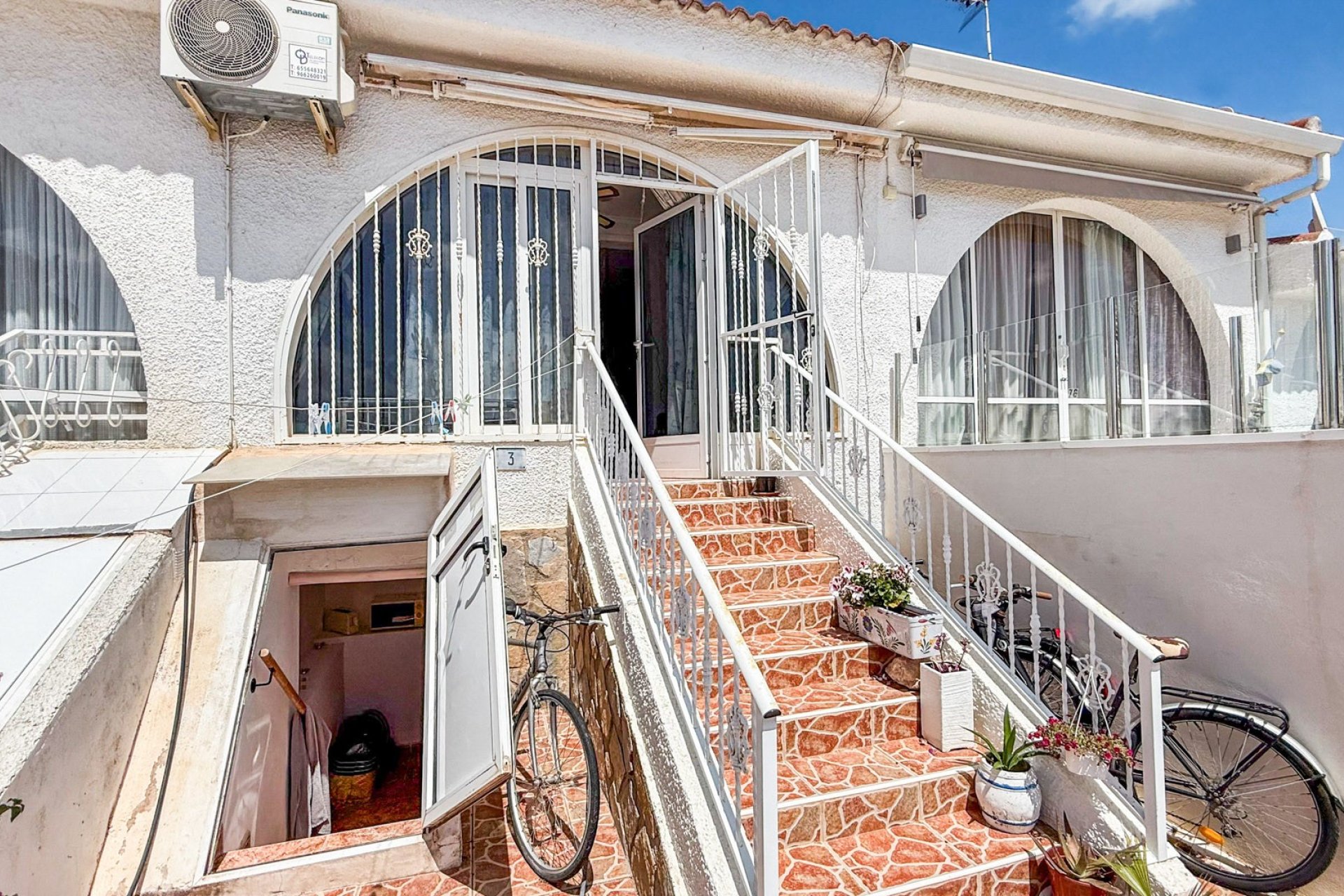 Resale - Townhouse -
Ciudad Quesada