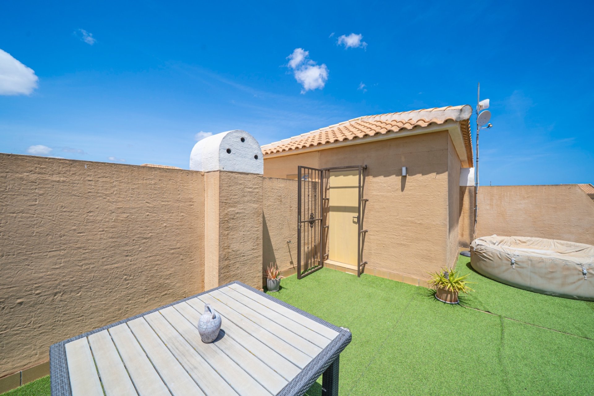 Resale - Townhouse -
Ciudad Quesada