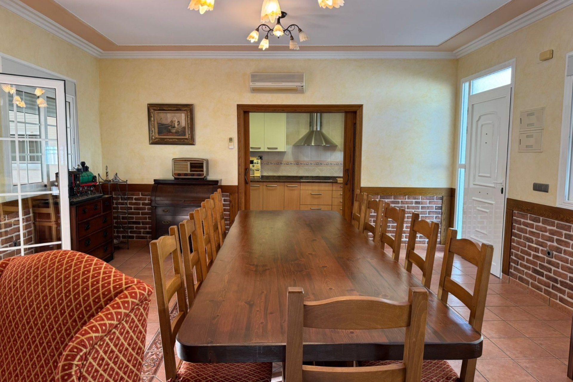 Resale - Townhouse -
Los Montesinos