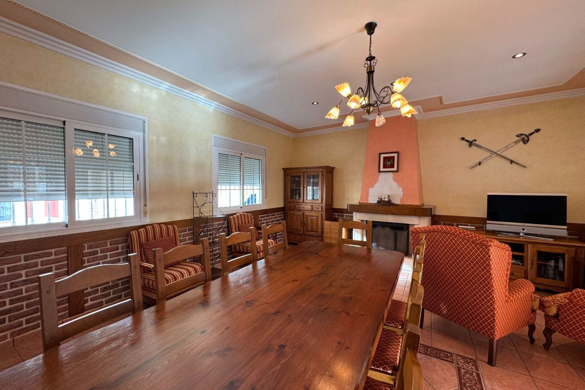 Resale - Townhouse -
Los Montesinos