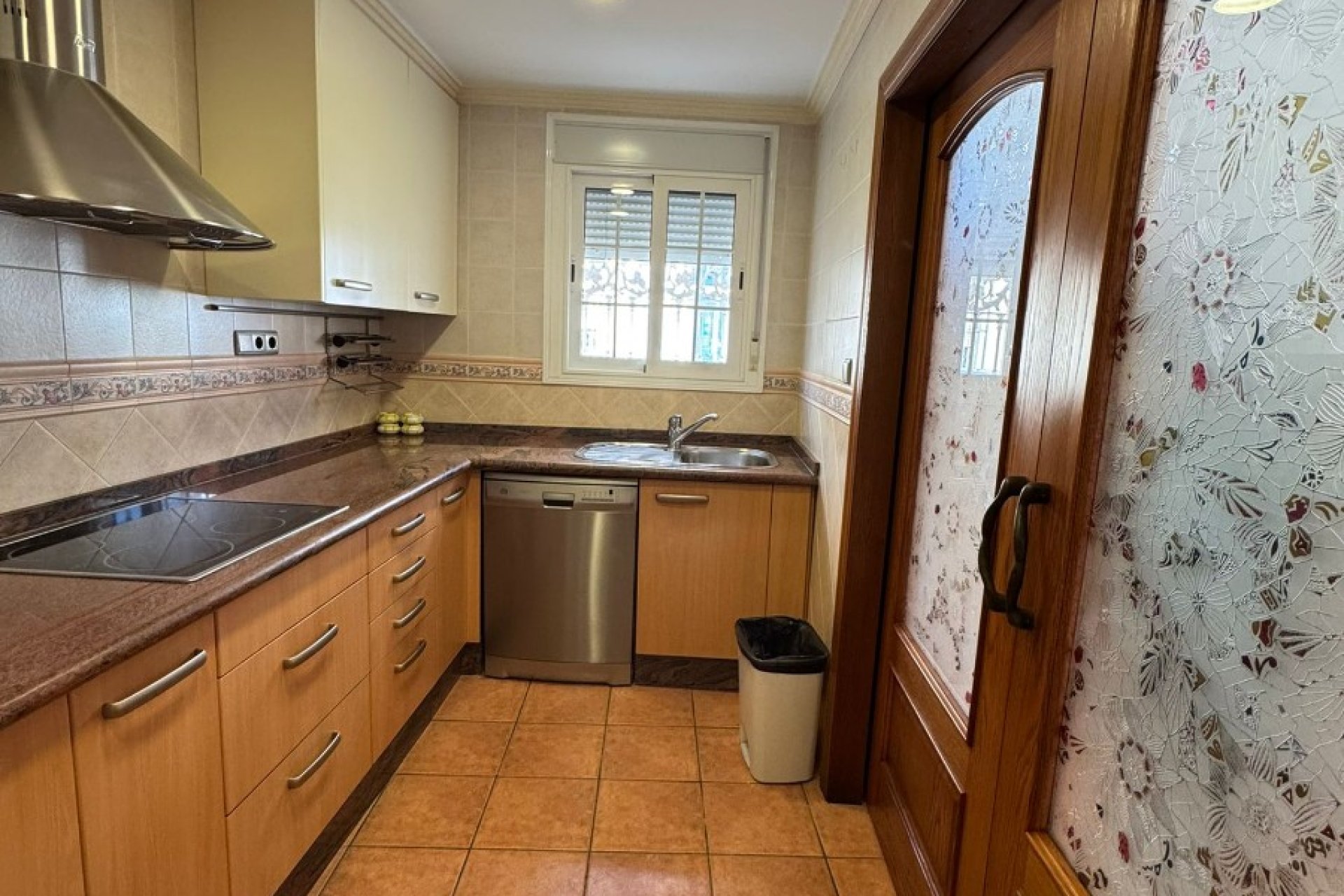Resale - Townhouse -
Los Montesinos