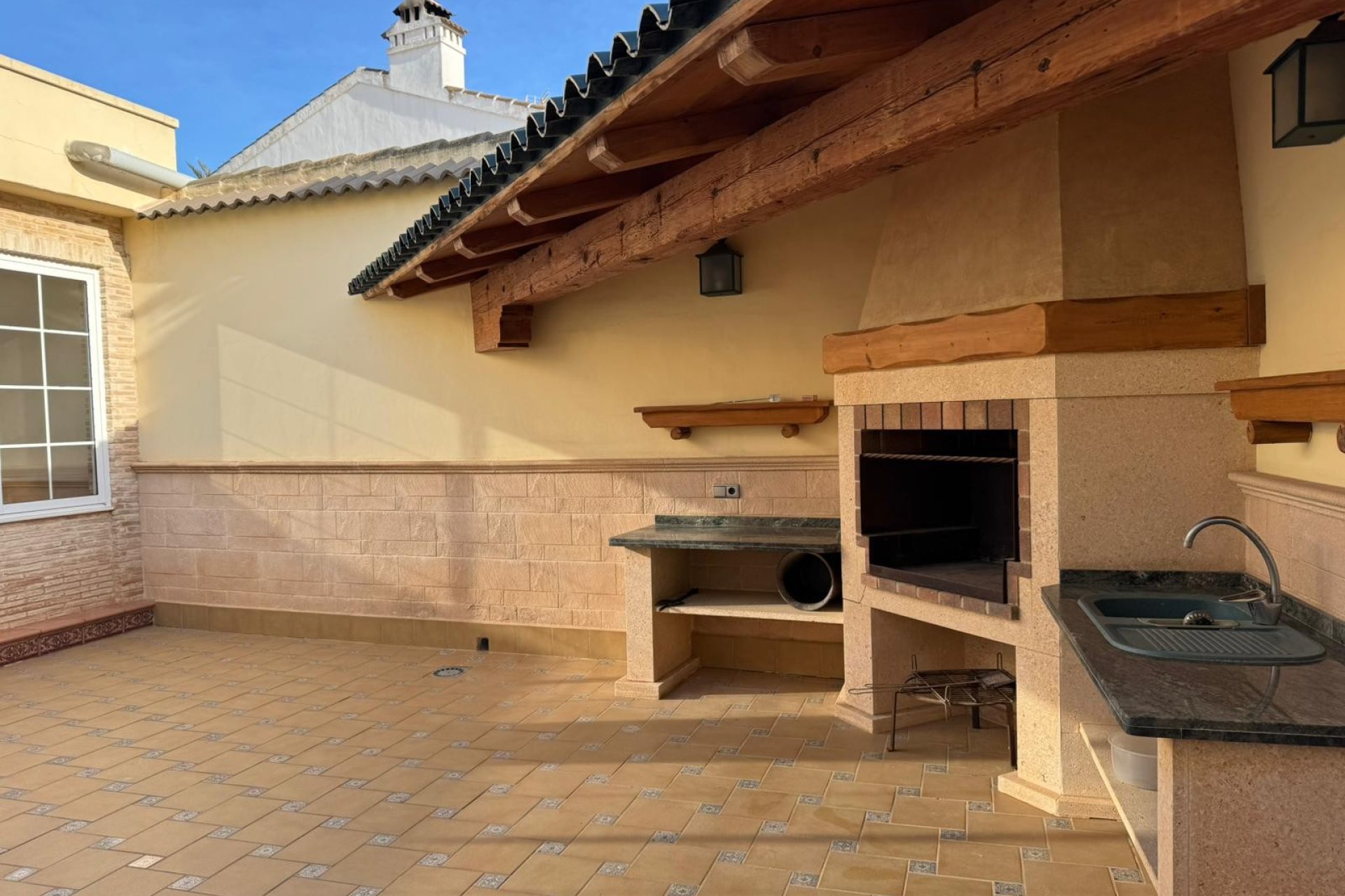 Resale - Townhouse -
Los Montesinos