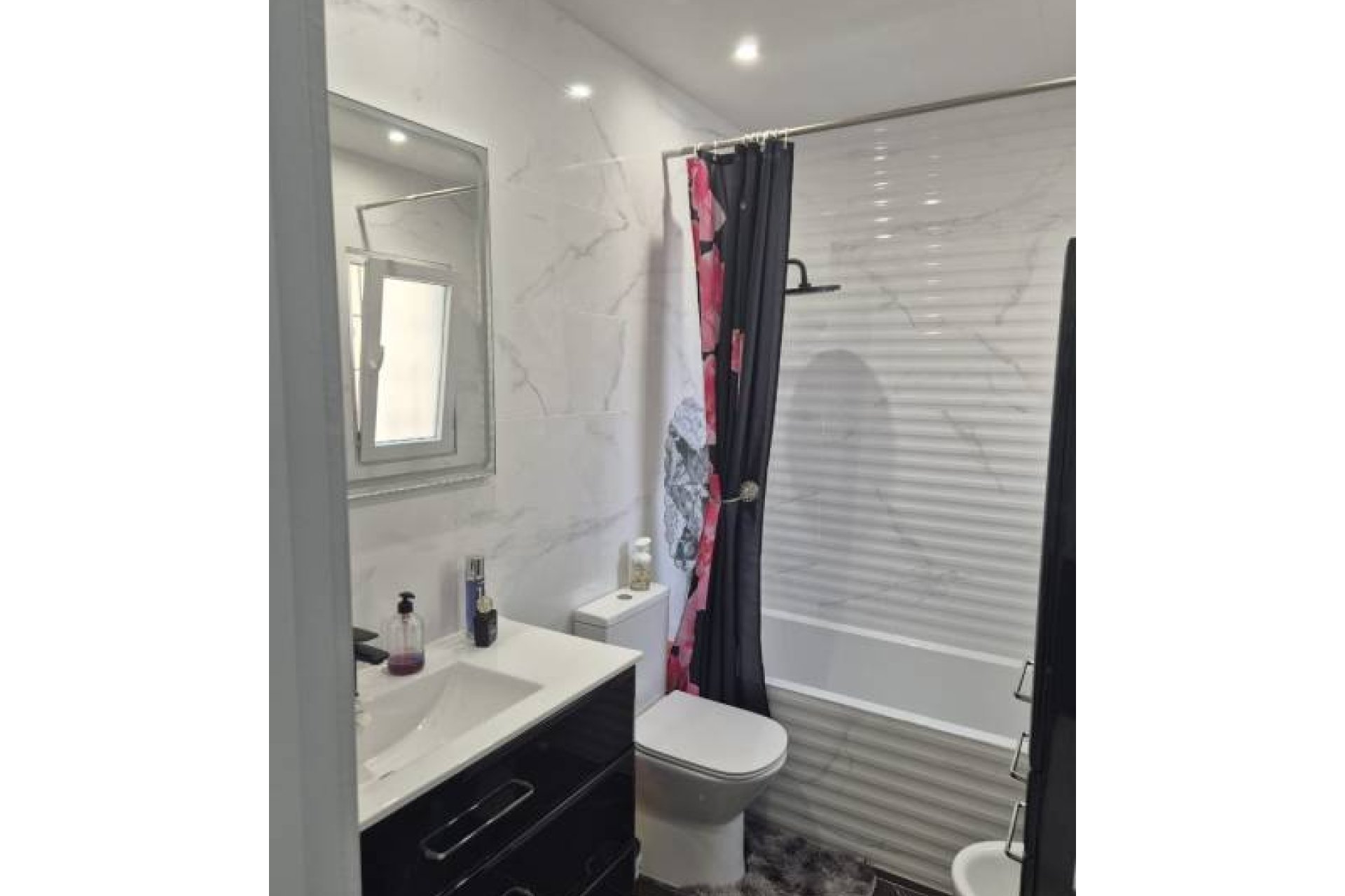 Resale - Townhouse -
Los Urrutias - Center