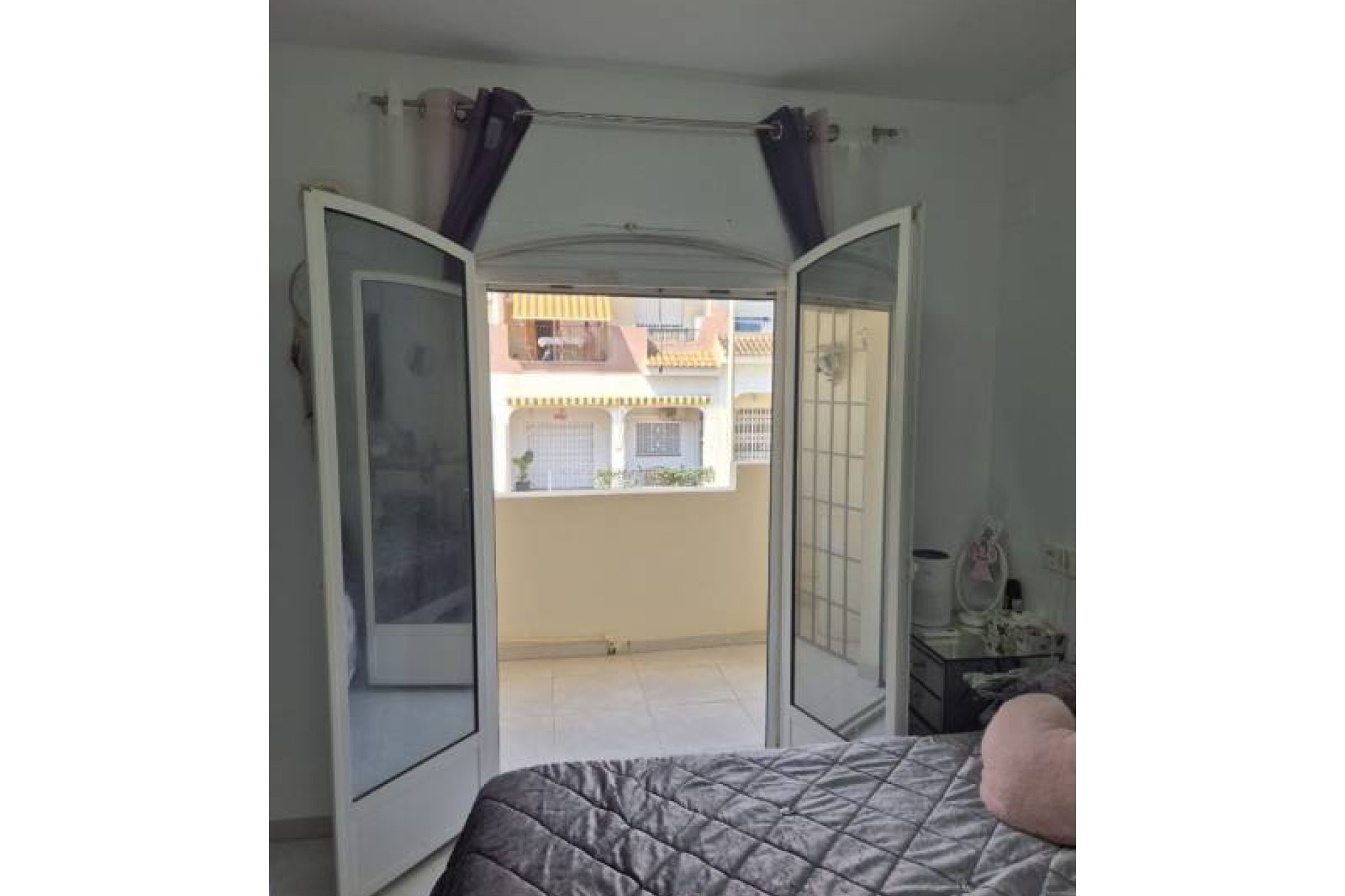 Resale - Townhouse -
Los Urrutias - Center
