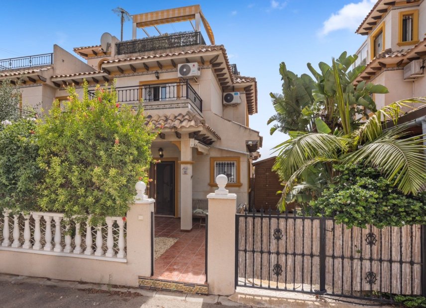 Resale - Townhouse -
Orihuela Costa - La Regia