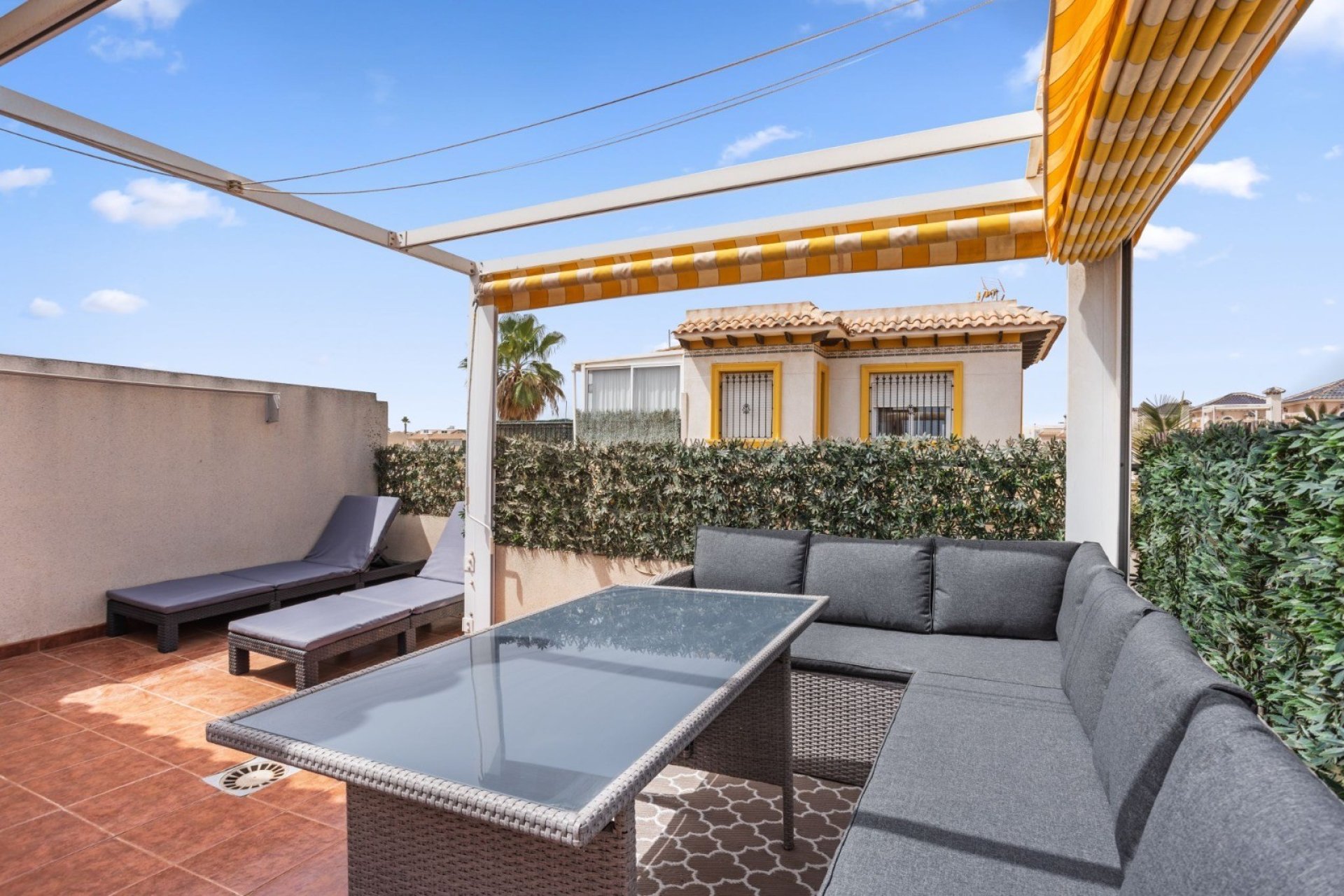 Resale - Townhouse -
Orihuela Costa - La Regia