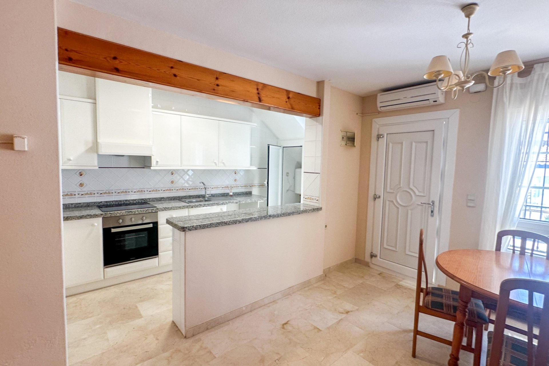 Resale - Townhouse -
Orihuela Costa - Los Dolses
