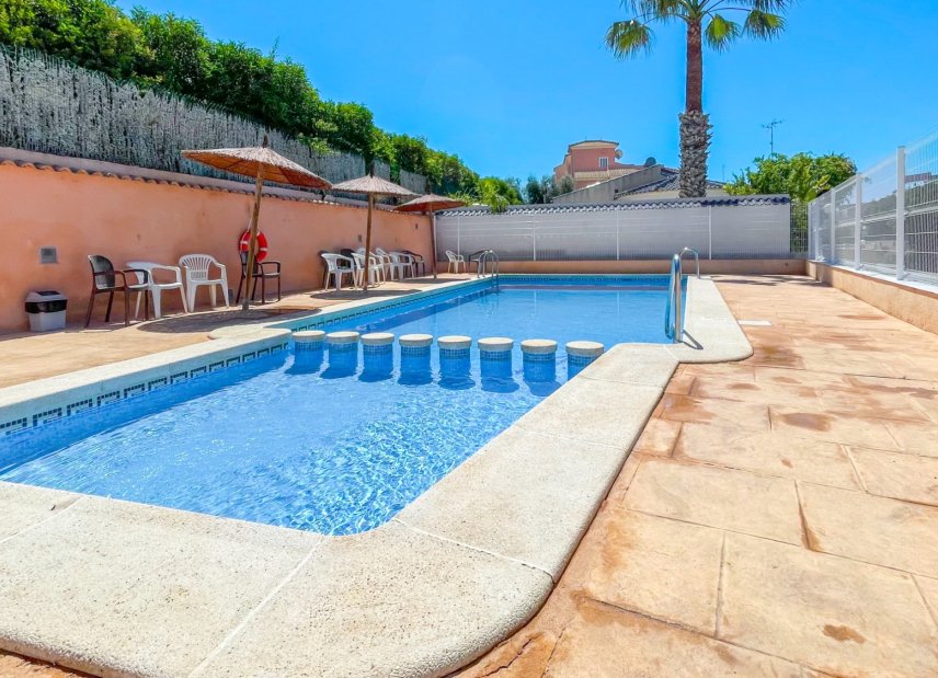 Resale - Townhouse -
Orihuela Costa - Playa Flamenca