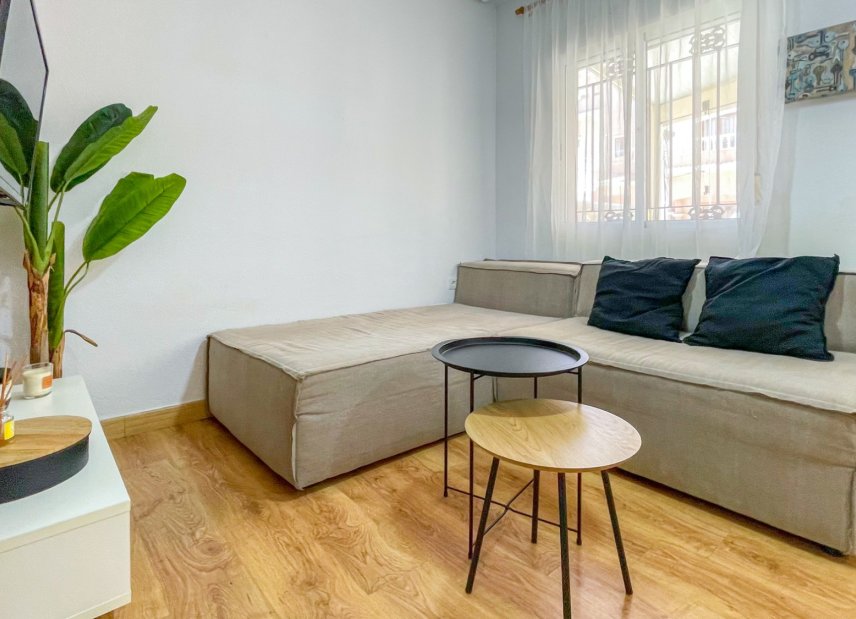 Resale - Townhouse -
Orihuela Costa - Playa Flamenca