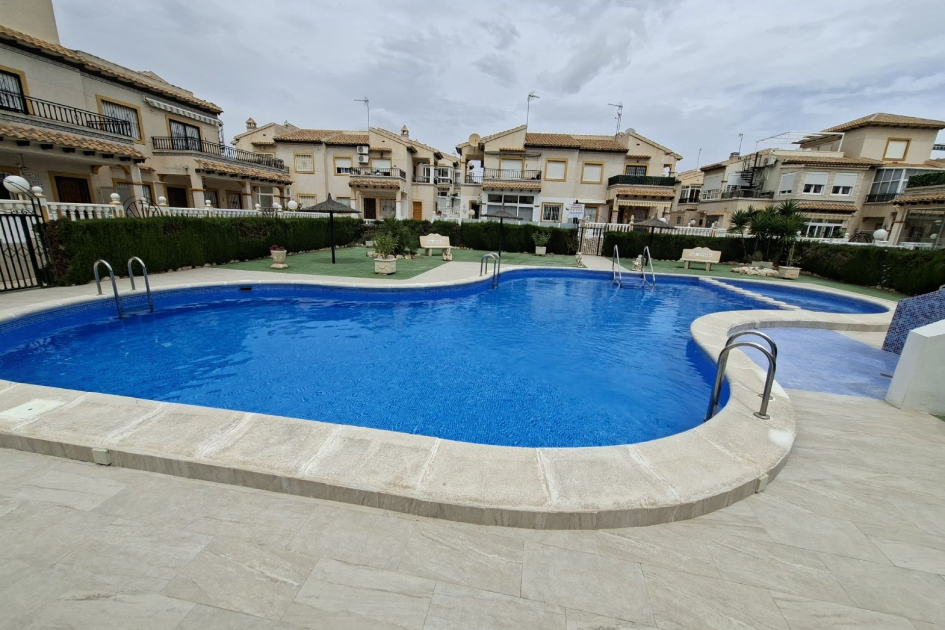 Resale - Townhouse -
Orihuela Costa - Playa Flamenca