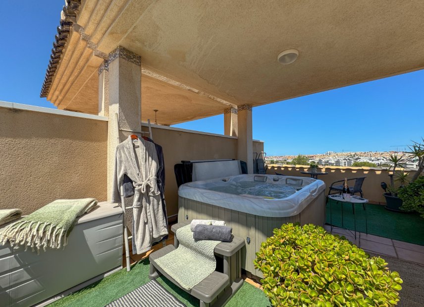 Resale - Townhouse -
Orihuela Costa - Villamartín